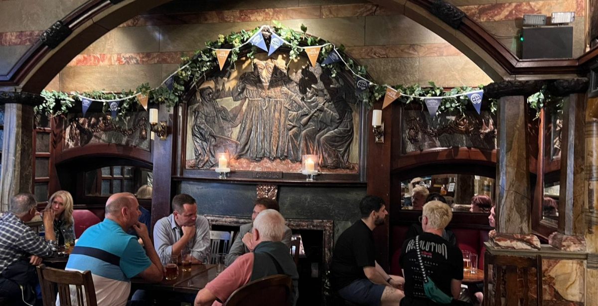 Historic London Pub Tour