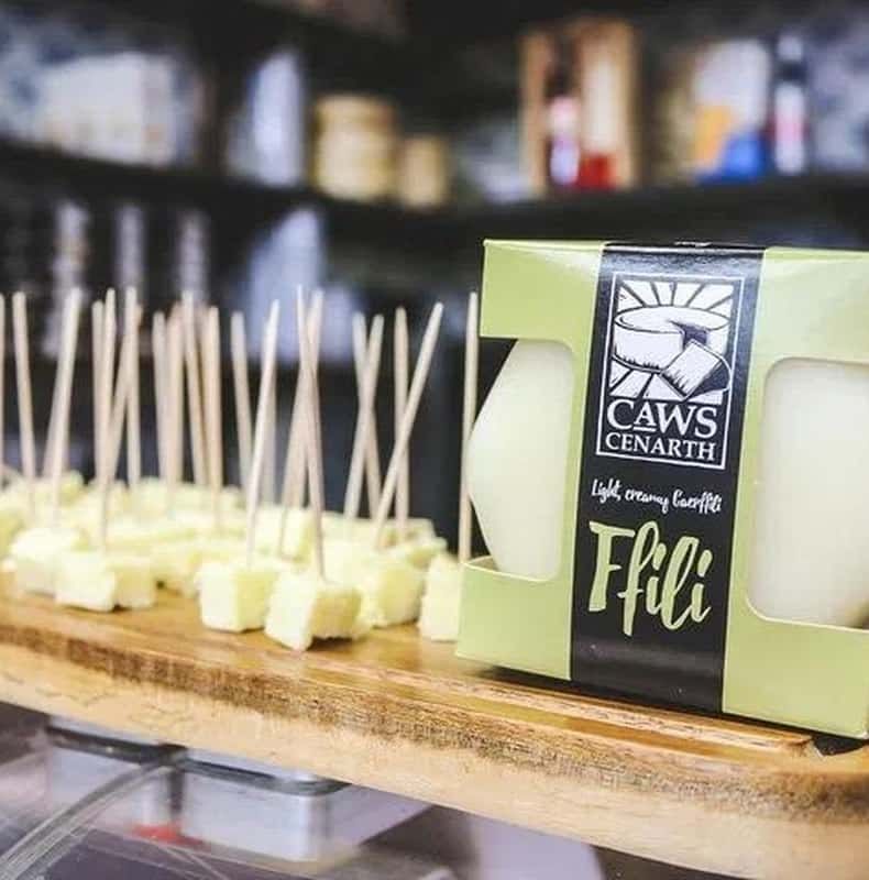 Cardiff: Guided Welsh Food Walking Tour