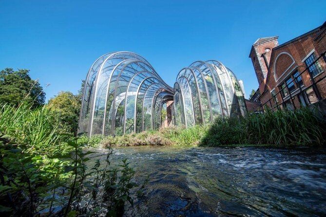 London: Bombay Sapphire Gin Distillery Tour With Cocktail